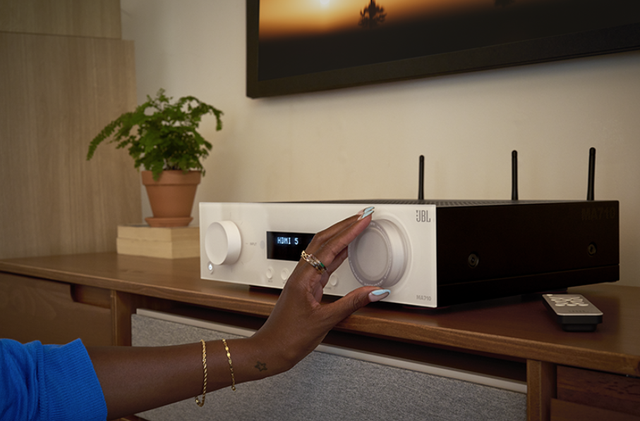 JBL MA710 7.2 AV-ресивер для домашнього кінотеатру