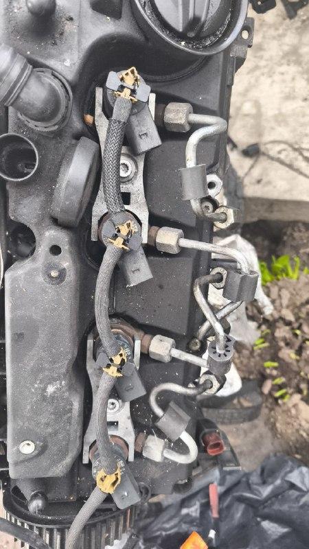 Форсунка паливна volkswagen golf 7 1.6 tdi