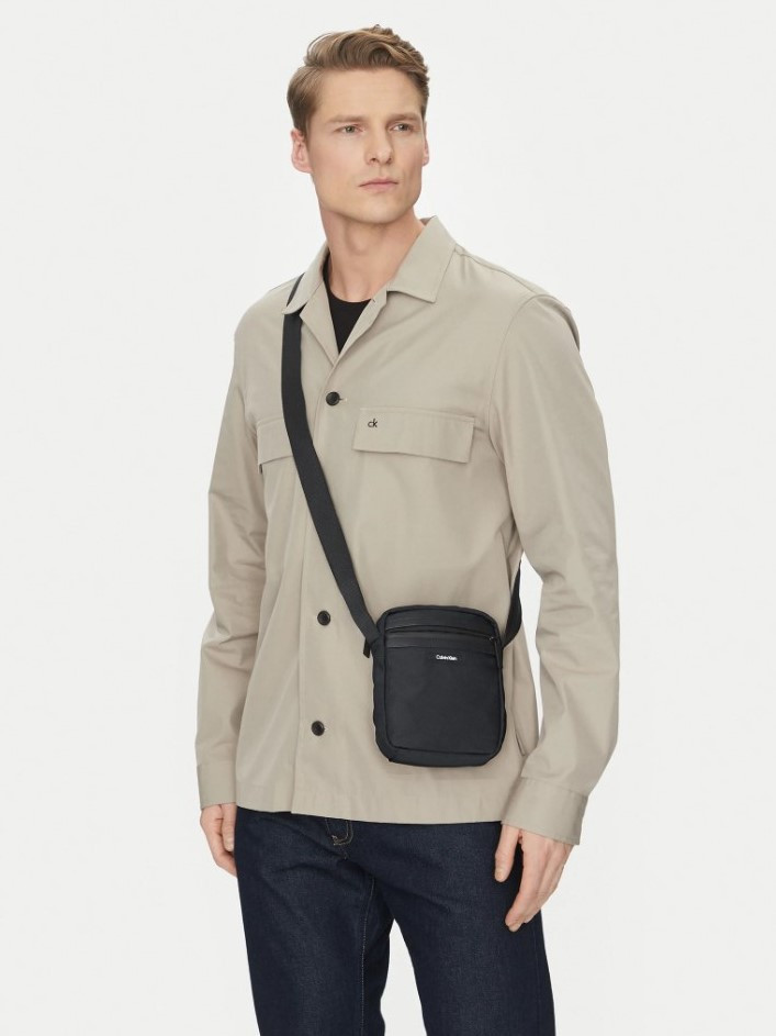 Сумка Calvin Klein Jeans K50K512772 месенджер кельвін кляйн