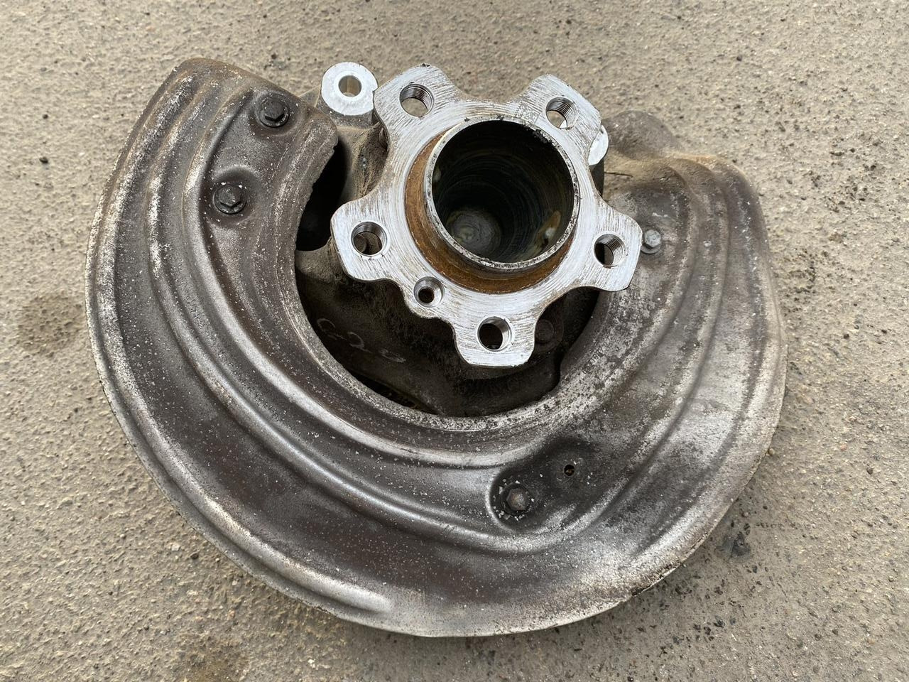 Б/В Цапфа передня ліва BMW 3 G20 330e 31216877143, фото 1