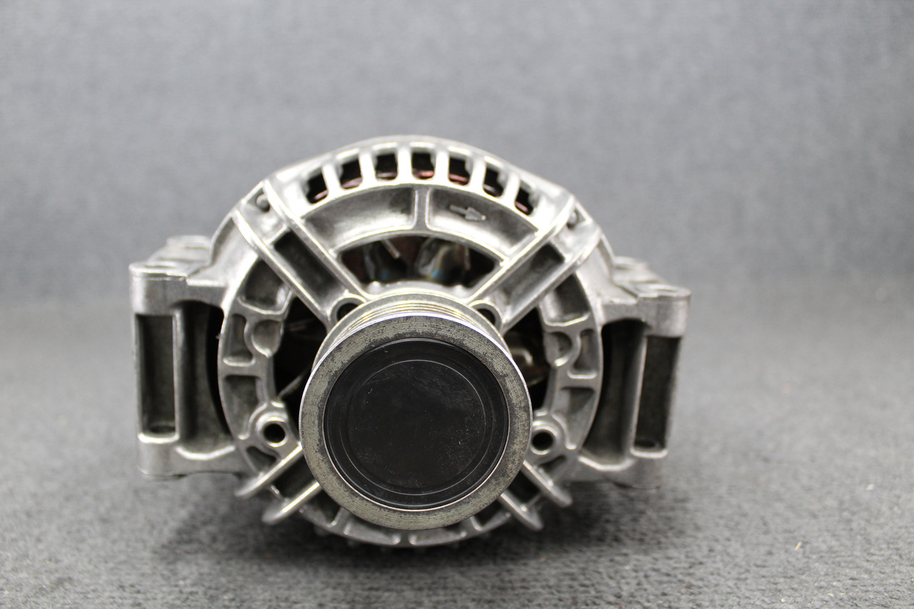 Генератор  Volkswagen Golf VI Jetta Passat B6 1.8 2.0 бензин 06B903016AB, фото 1