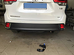 Фаркоп Toyota Highlander XU50 2014-2020 (Тойота Хайлендер 3) швидкоз'ємний гак на ключах