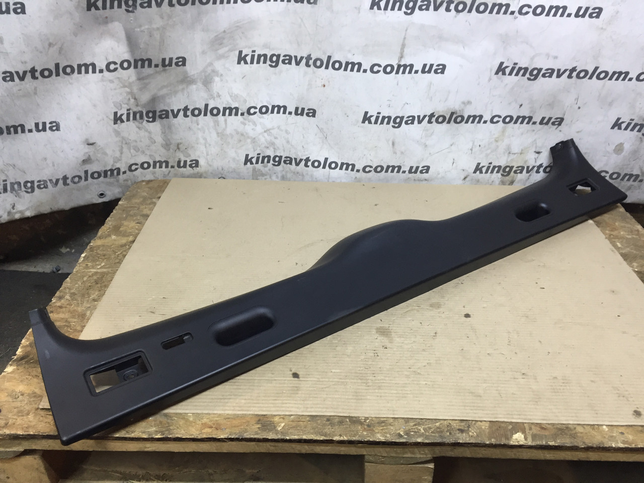 Обшивка кришки багажника BMW X5 E53 51498402297, фото 1