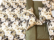 Постільна білизна Королева Ночі (Сатин Premium) | Полуторний комплект | 50х70 | Квіти на світлому та оливковому, фото 3