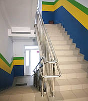 Перила з подвійним поручнем для дошкільних закладів