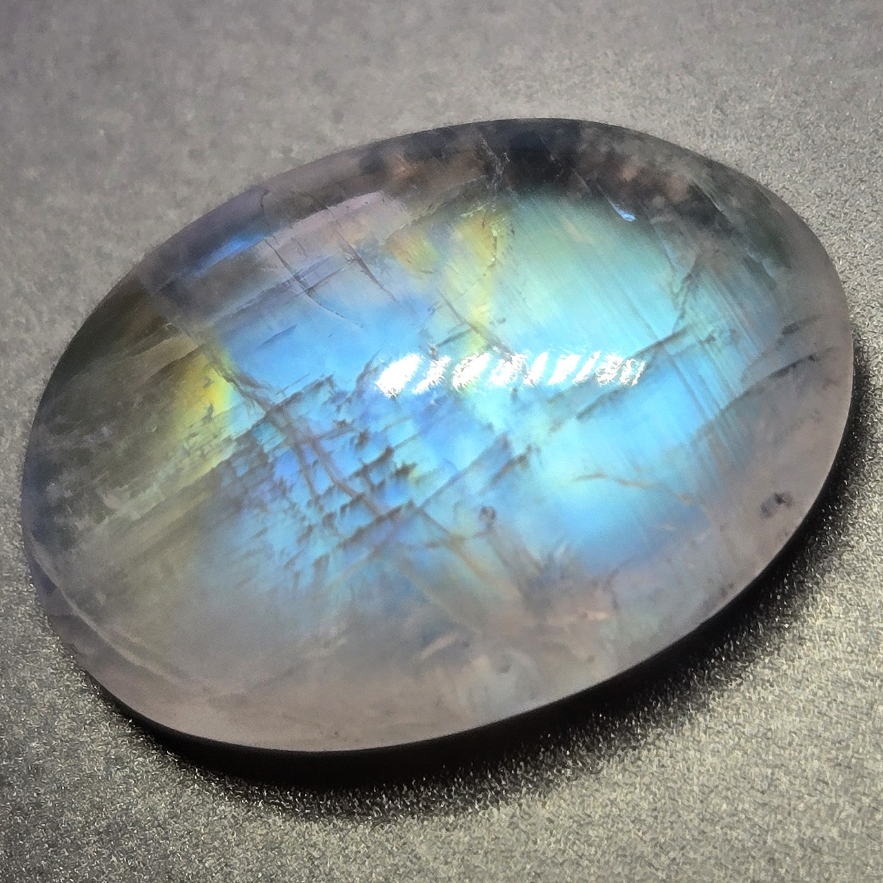 Місячний камінь кабошон 4,5 ct натуральний ювелірний камінь для створення прикрас