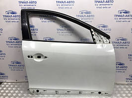 Двері передні права Renault