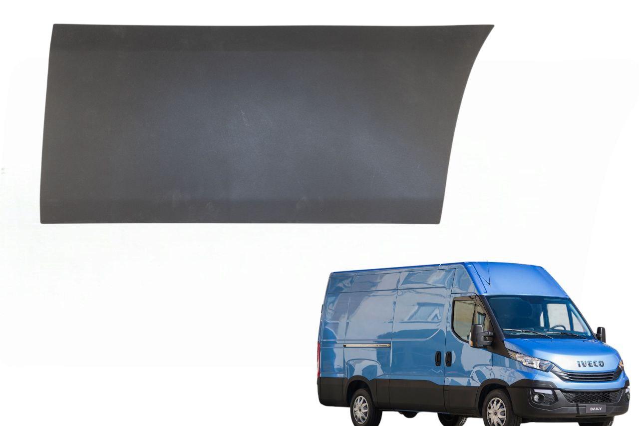 Накладка дверей права Iveco Daily E6 (2014-н.в.) VD-063