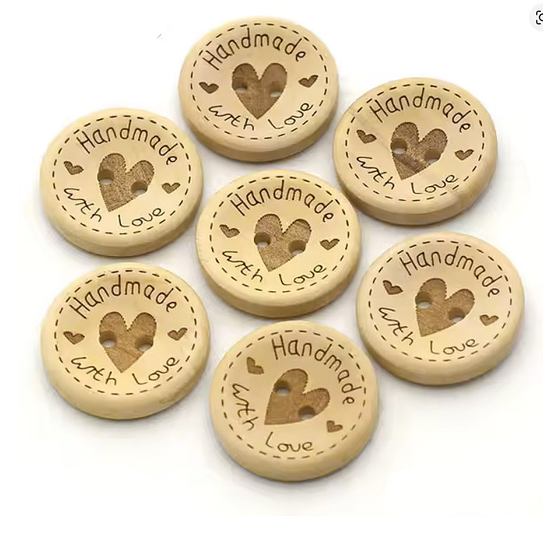 Ґудзик дерев'яний Handmade with love, серце, Ø25 мм (1 шт)