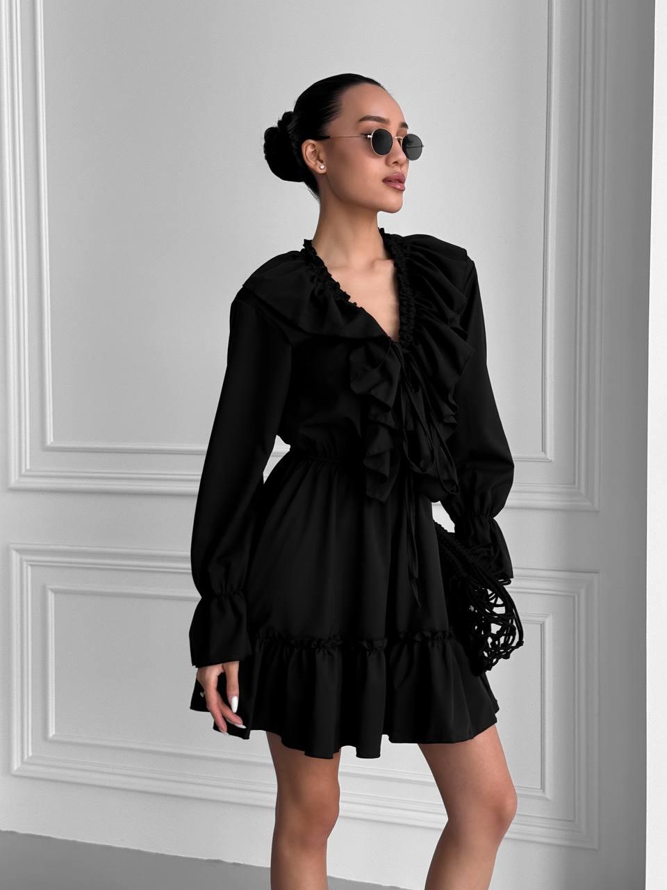 Красива літня легка жіноча трендова сукня з воланами сарафан рукав ліхтарик софт із зав'язками на грудях, фото 1