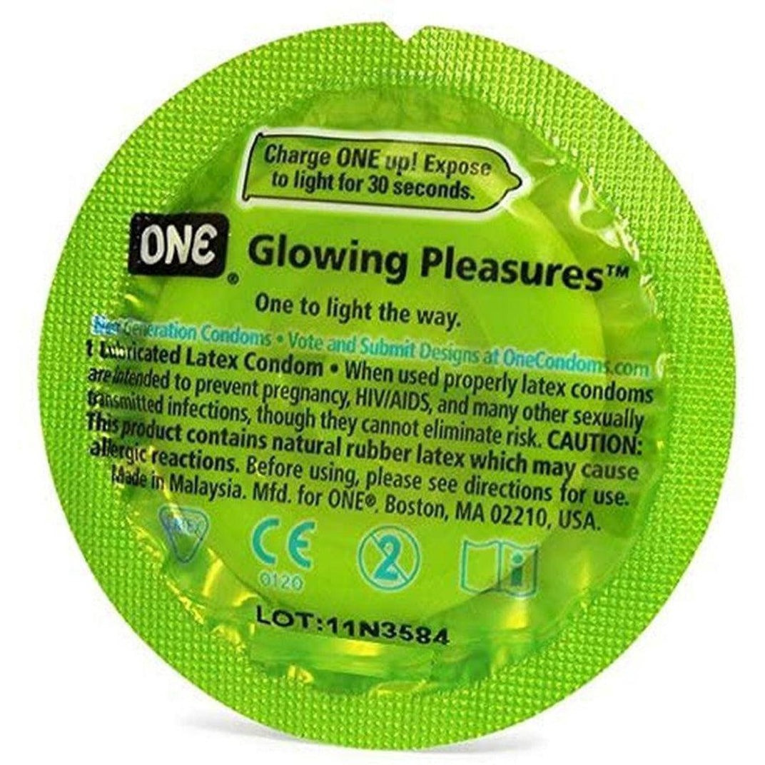 Набір презервативів One Glowiing Pleasures світних у темряві (ціна за 5 шт.)