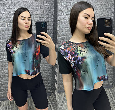 Жіночий топ-футболка з принтом квіти