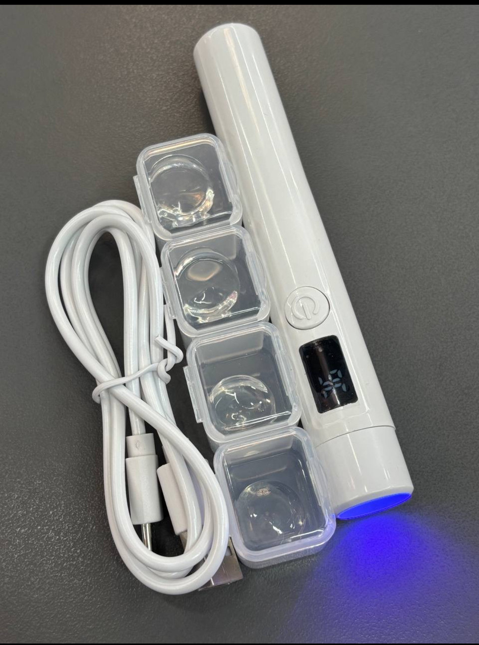 LED ліхтарик на акумуляторі