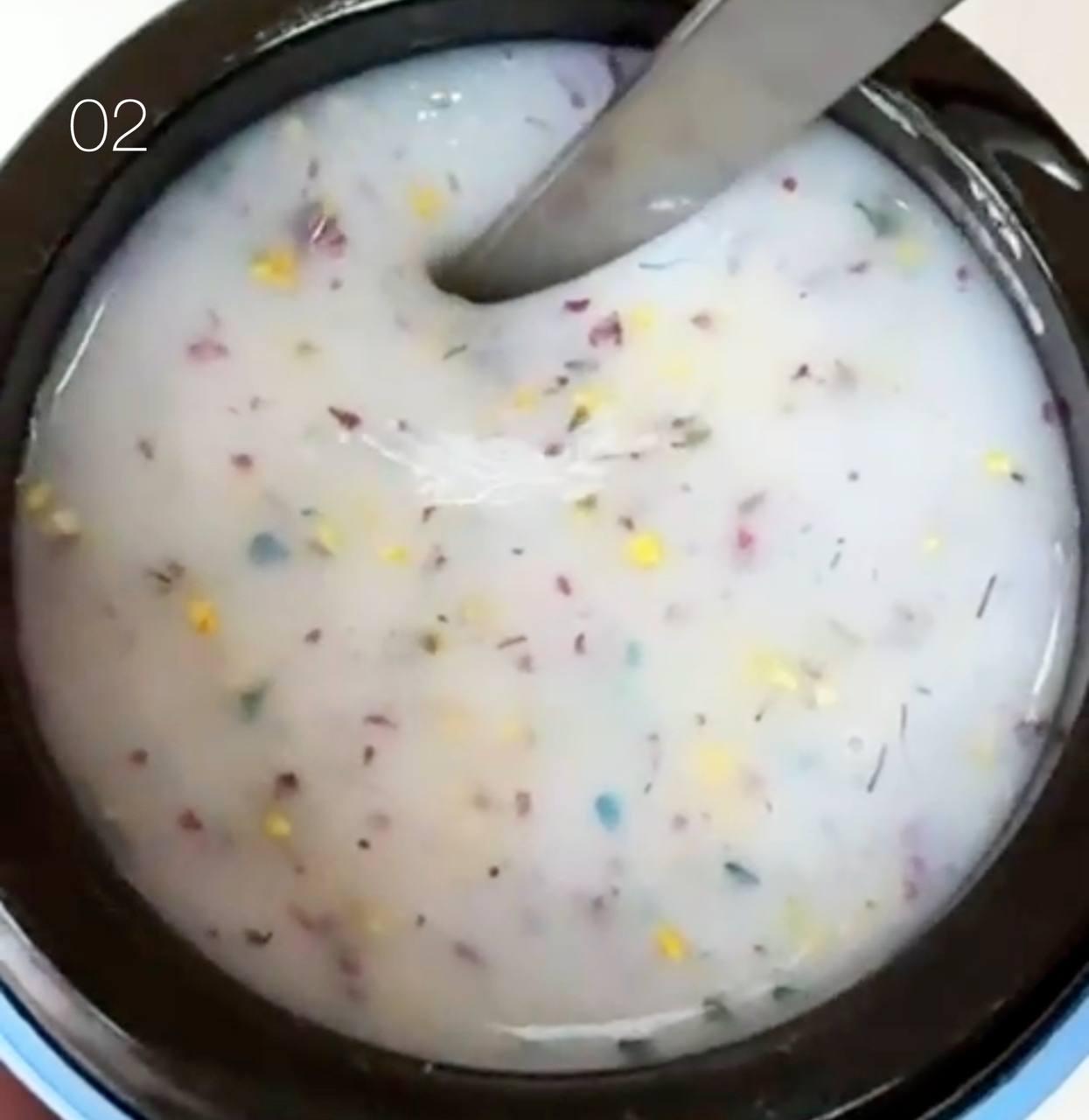Гель із сухоцвітами Flower gel 02, молочний з різнокольровими квіточками