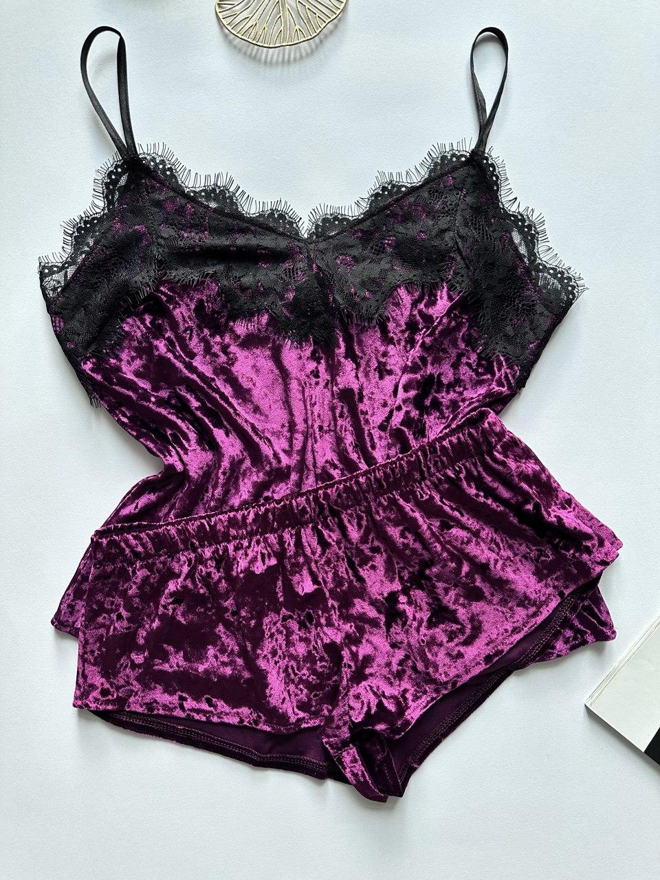 Велюровий комплект для дому майка з шортами