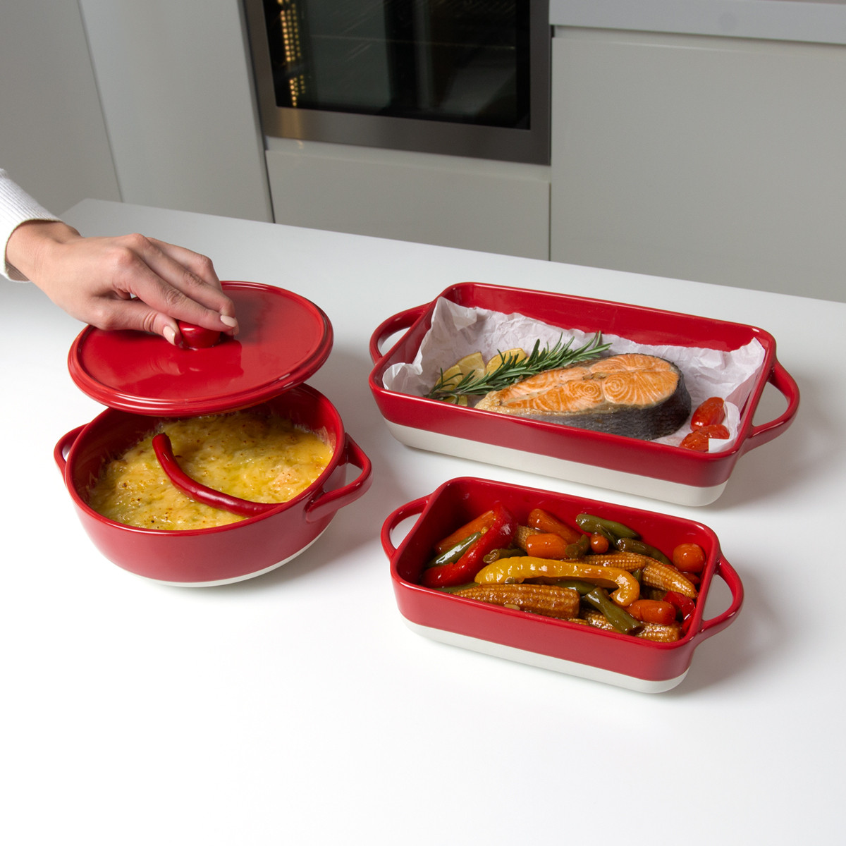 ФОРМА ДЛЯ ЗАПІКАННЯ ПРЯМОКУТНА M (255x144x60мм, Білий/червоний)