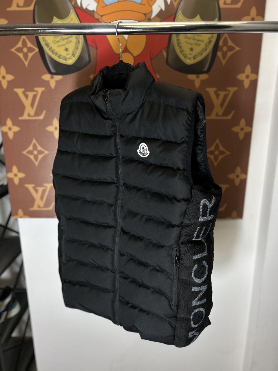 Жилетка Moncler