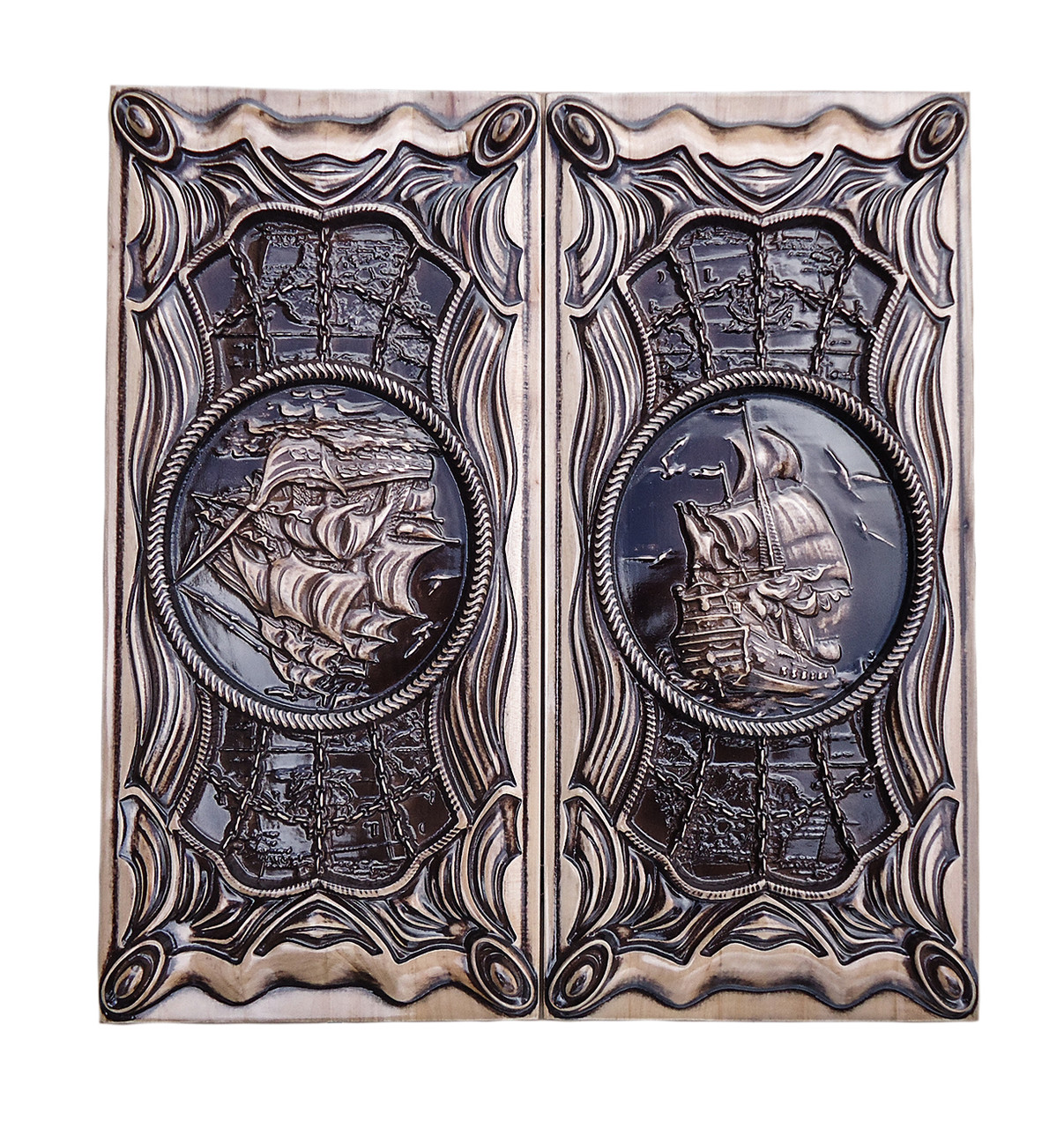 Нарди різьблені "Корсар" із натурального дерева з ложементом для фішок ручної роботи 50*46 см, фото 1