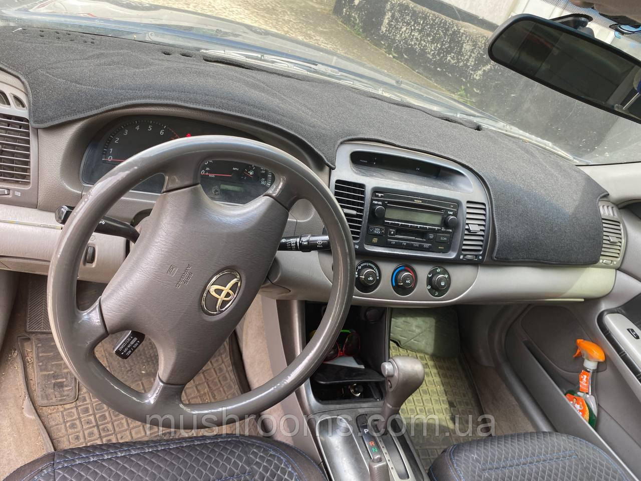 Накидка на торпеду TOYOTA Camry 30/35 (XV30) 2001-2005 чохол килимок накидка на панель приладів Тойота Камрі