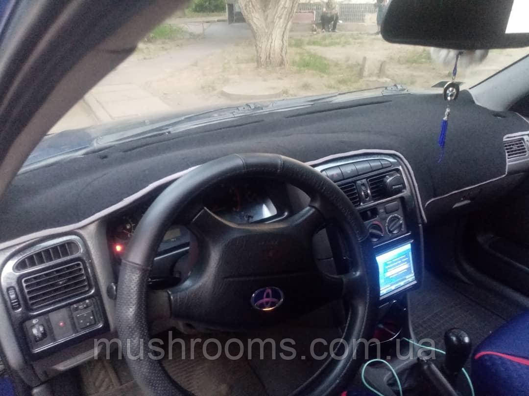 Накидка на торпеду TOYOTA Avensis 1 пок. T220 1997-2002 чохол килимок накидка на панель приладів