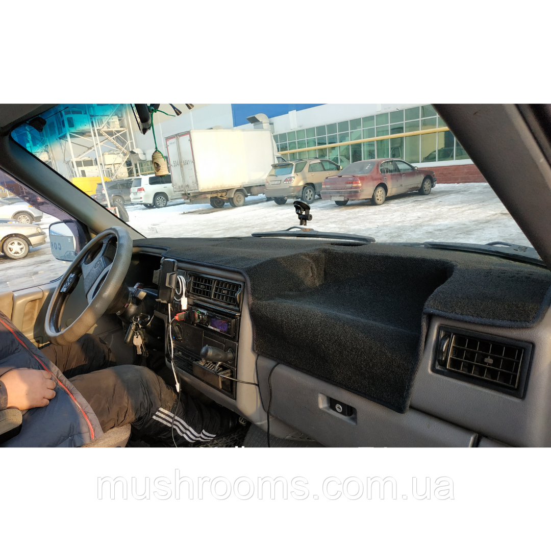 Накидка на торпеду Volkswagen Transporter Т4 з чашею 1990-2003 чохол килимок накидка на панель приладів