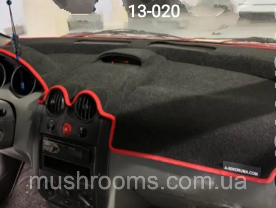 Накидка на торпеду Chevrolet Aveo T200 2002-2008 чохол килимок накидка на панель приладів авто Шевролє Авєо, фото 1