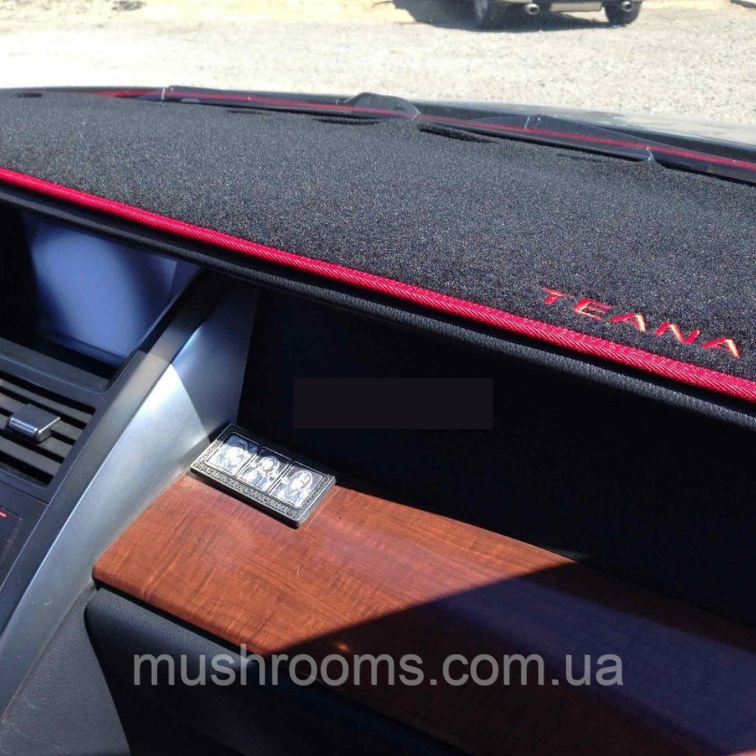 Накидка на панель приладів NISSAN Teana 1 пок. J31 2003-2008 Чохол/накидка на торпеду авто Ніссан Тіана, фото 1