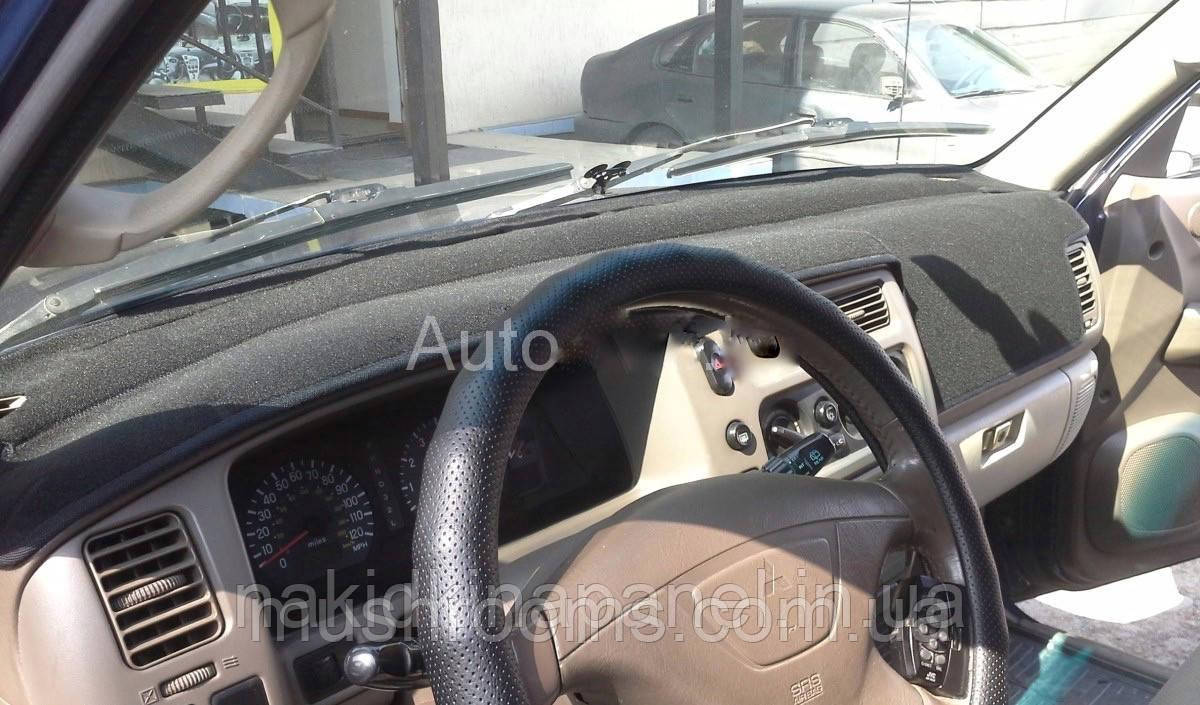 Накидка на торпеду Mitsubishi Padjero Sport 1 пок. SW 1996-2008 чохол килимок накидка на панель приладів авто, фото 1