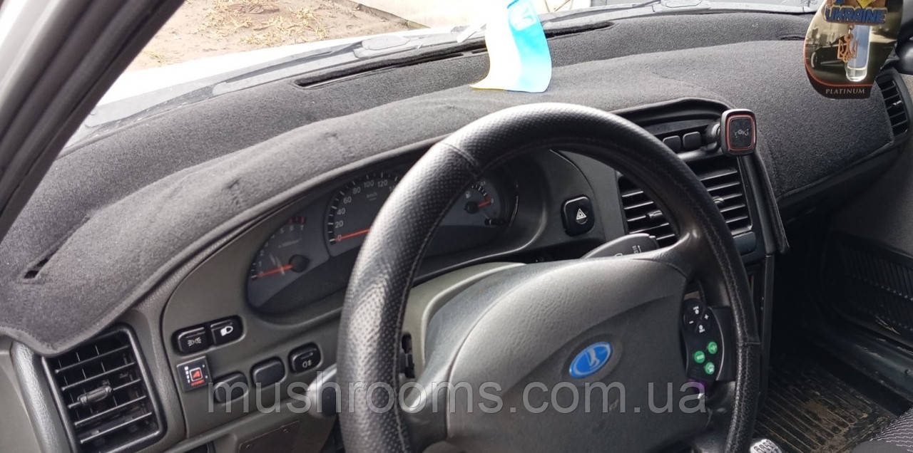 Накидка на торпеду ВАЗ LADA 2110-2112 Європанель чохол килимок накидка на панель приладів авто Лада 2110-2112, фото 1