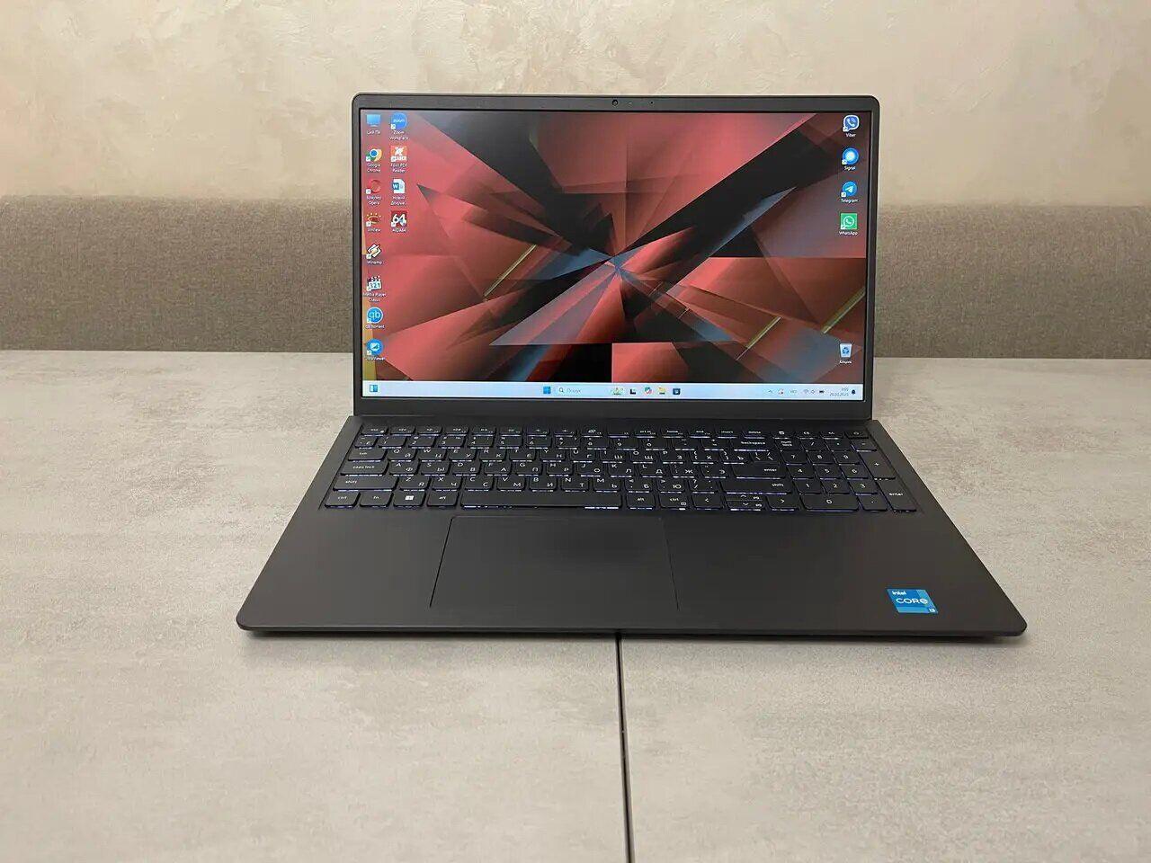 Б/в Ноутбук Dell Vostro 15 3510 15.6" 1920x1080| Core i3-1115G4| 8 GB RAM| 256 GB SSD| UHD