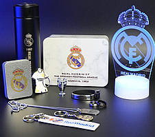 Футбольний набір Реал Мадрид (нічник, термос, фігурка, брелки, кубок, кулон) Real Madrid - Подарунок футболістуту