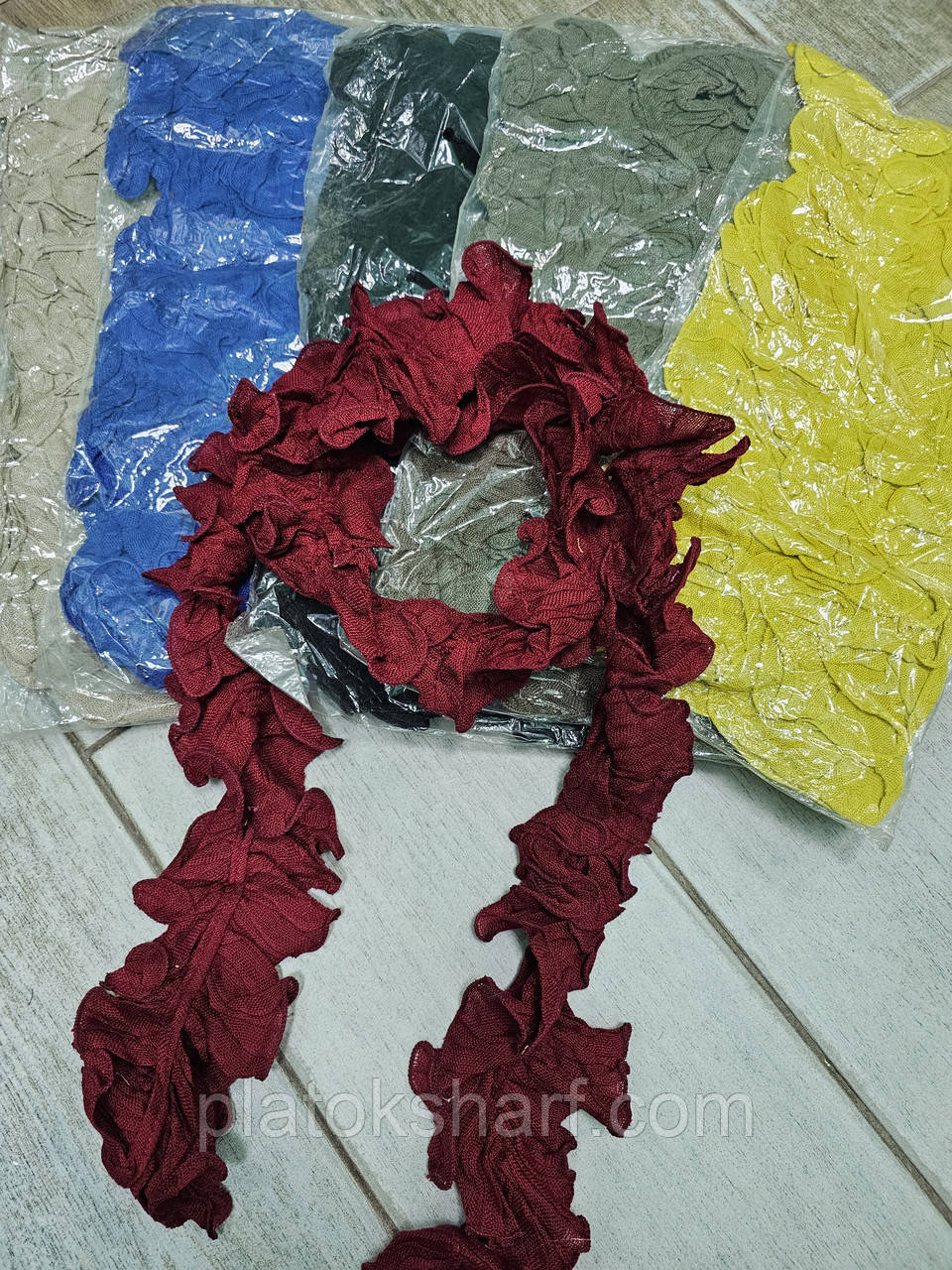 Шарфи жіночі (різні в пакованні)