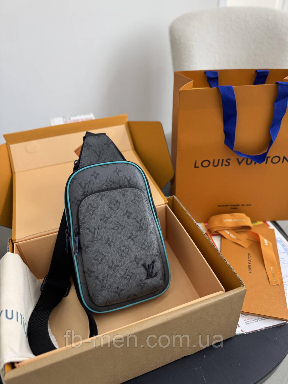 Сумка-слінг Louis Vuitton Avenue PM Monogram Eclipse Reverse Blue сіра якість преміум