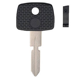 Заготовка автомобільного ключа Mercedes лезо hu39 з місцем під чіп