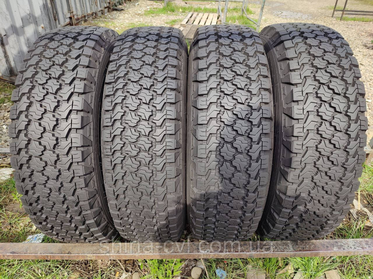 Всесезонні болотні шини 235 85 r16 108/104Q Goodyear Wrangler