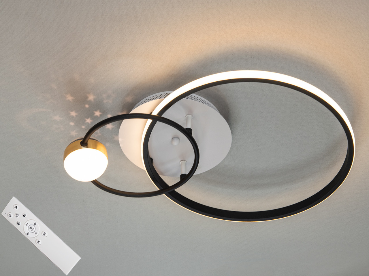 Світлодіодна люстра зоряне небо з пультом Diasha 35W білий + чорний