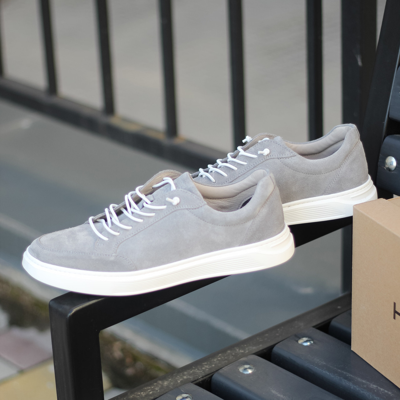 Кеди сірого кольору з м'якої замші 41 розмір, фото 1