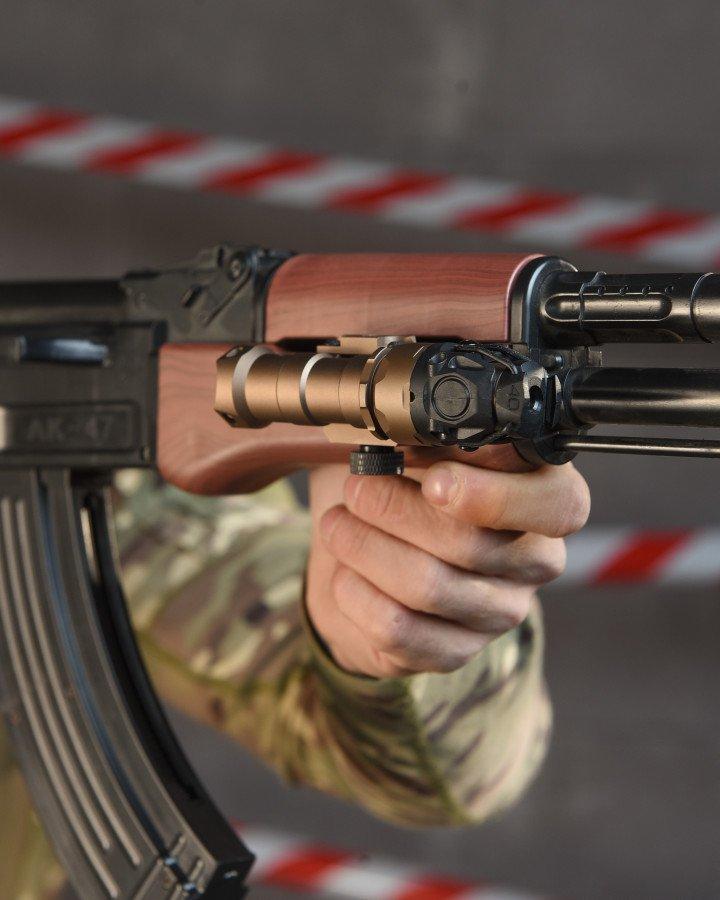 Ліхтарик з інфрачервоним підсвічуванням KIJI Style K-10 (з кріпленням 20 мм, DE) WD04093-DE-NO ВТ4745