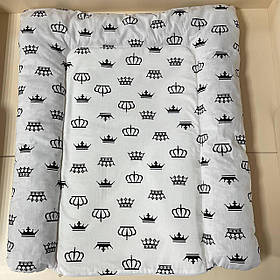 Сповивальний матрац на дитячий комод пеленатор з бортами синтепон знімний 70*55 см BST біло-чорний