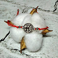 Браслет червона нитка дерево