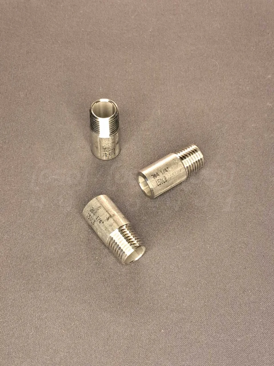 Різьба коротка приварна Ду 8 (1/4") з нержавіючої сталі AISI 304