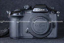 Фотоапарат Panasonic Lumix DC-GH5 body