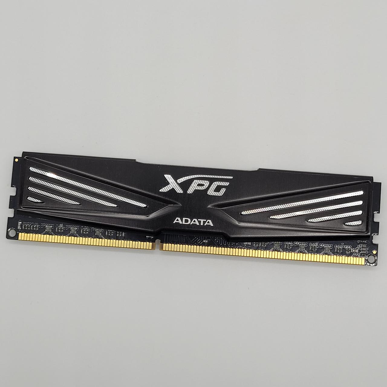 Оперативна пам'ять Adata XPG Gaming DDR3 8Gb 1600MHz PC3-12800U 2R8 CL9 (AX3U1600GW8G9-DB) Б/В