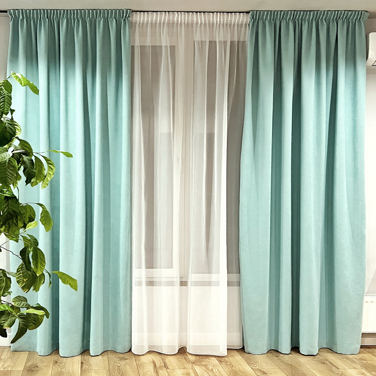 Комплект штори на тасьмі 2 шт 220х250 мікровелюр Світло-бірюзовий, тюль вуаль 300х250 Білий, фото 1