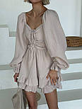 Плаття жіноче муслін коротке з довгими рукавами рюшами та відкритими плечима, фото 5