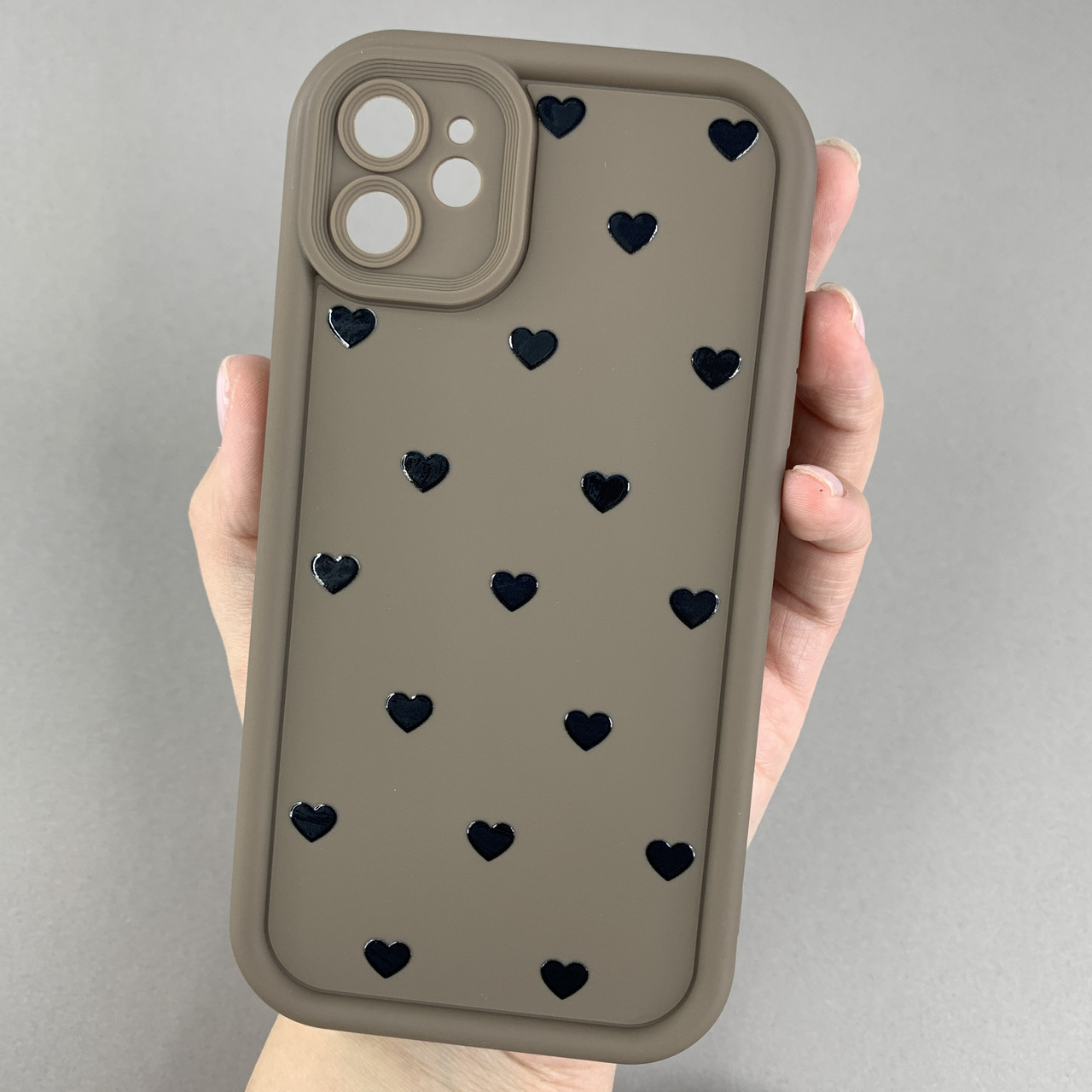 Чохол для Apple iPhone 11 чохол з високими бортами з сердечками на телефон айфон 11 коричневий q06e