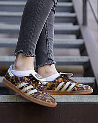 Кросівки жіночі шкіряні Adidas Samba Кросівки адідас самба леопардовий принт на низькій підошві