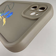 Чохол для Apple iPhone 11 з бортами з принтом Україна на телефон айфон 11 коричневий q06t, фото 5