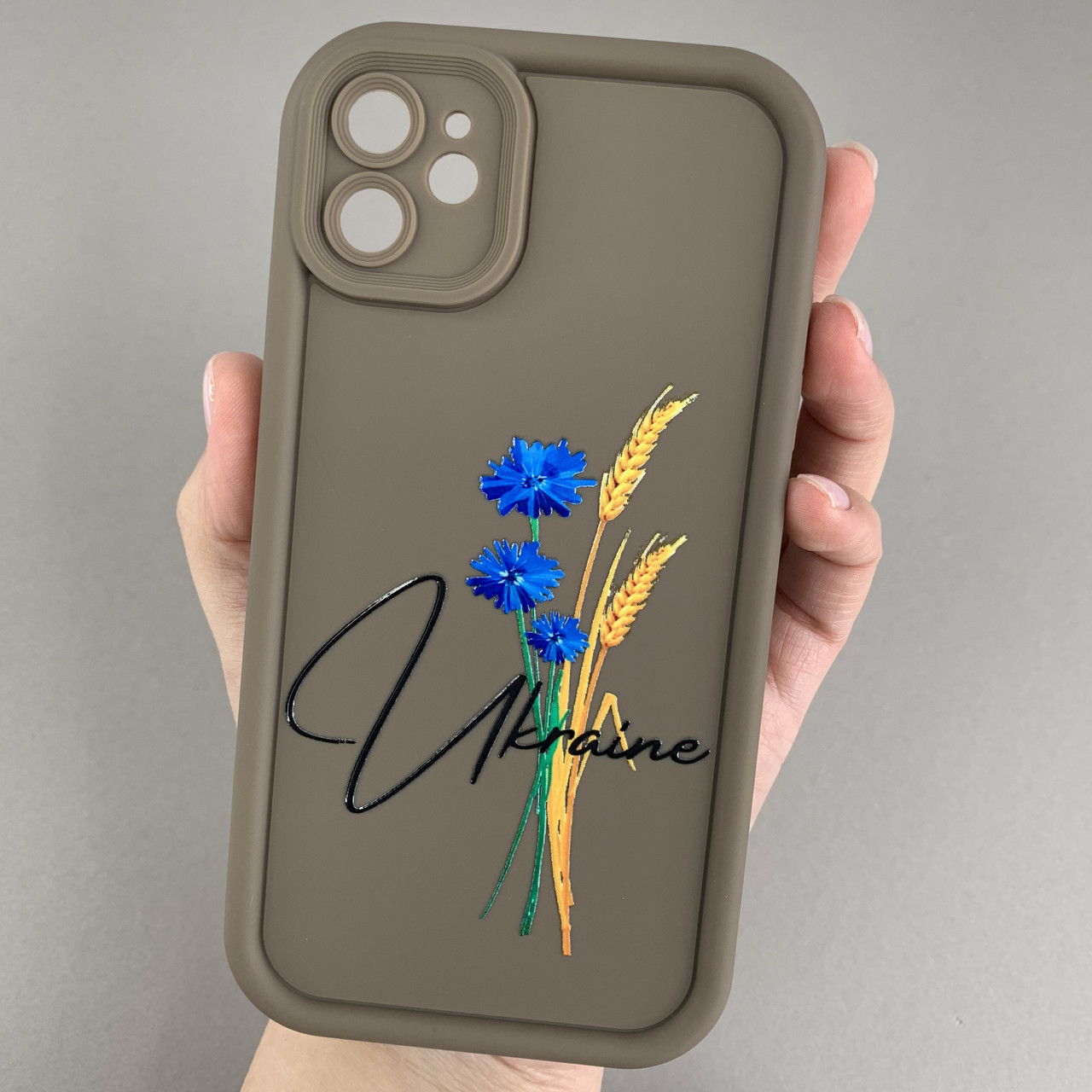 Чохол для Apple iPhone 11 з бортами з принтом Україна на телефон айфон 11 коричневий q06t