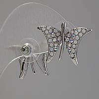 Сережки-пусети Метелики, стрази-хамелеон, метал під срібло, 2,2см купити біжутерію дешево оптом в інтернеті